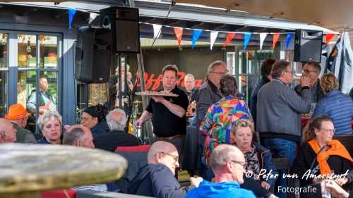 Off Beat - Koningsdag bij de Vos