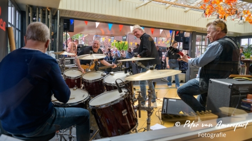 Off Beat - Koningsdag bij de Vos