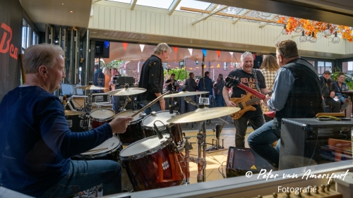 Off Beat - Koningsdag bij de Vos