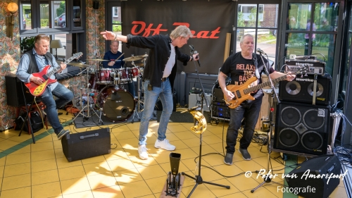 Off Beat - Koningsdag bij de Vos