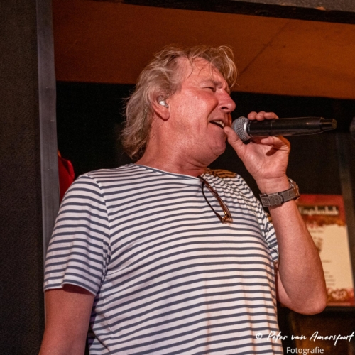 2022-05-19-OffBeat-BandFoto-Oefenruimte-014