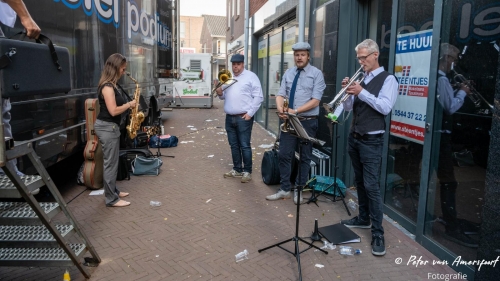 2022-07-03-SoularVibe-the-Galaxy-Horns-Zomermarkt-Lichtenvoorde 010
