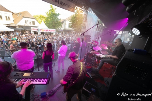 2022-07-03-SoularVibe-the-Galaxy-Horns-Zomermarkt-Lichtenvoorde 020