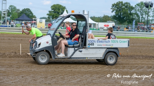 Tractor Pulling