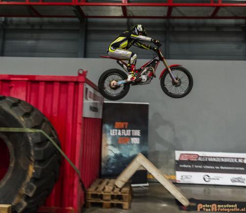 2018-02-23 Motorbeurs - Trialdemo Alex vd Broek 013