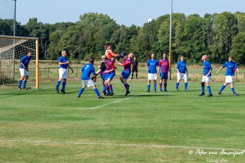 2022-09-04-Westerndorp-Halle-044